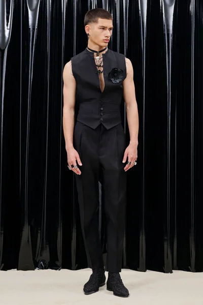 Look 34